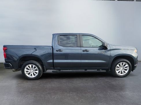 Used 2022 Chevrolet Silverado 1500 Custom w/ Safety Confidence Package image 6