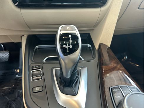 Used 2017 BMW 330i xDrive Sedan image 12