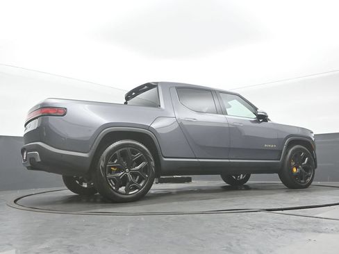 Used 2024 Rivian R1T Adventure AWD/4WD image 32