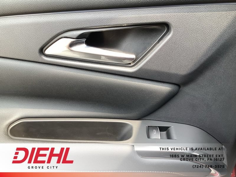 Used 2024 Chevrolet Traverse RS AWD/4WD image 19