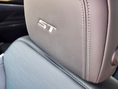 New 2026 Buick Enclave Sport Touring w/ Power Package image 11