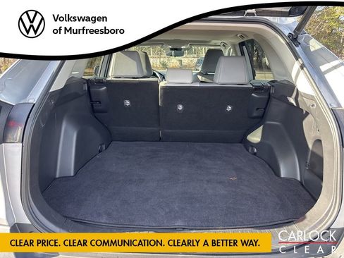 Used 2023 Toyota RAV4 XLE Premium image 13