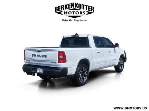 Used 2025 RAM 1500 Laramie AWD/4WD image 7