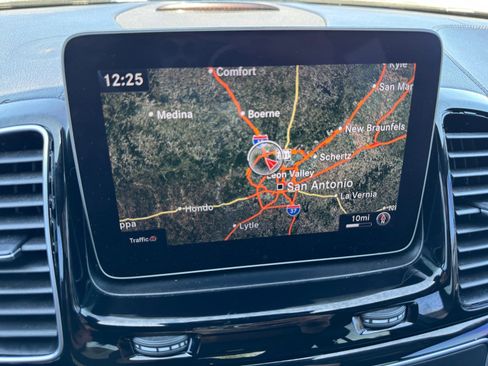 Used 2018 Mercedes-Benz GLS 450 4MATIC image 16