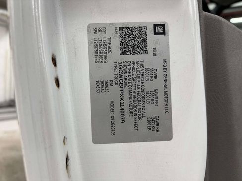 Used 2019 Chevrolet Express 2500 2500 3dr Extended Cargo Van w/ Driver Convenience Package image 27