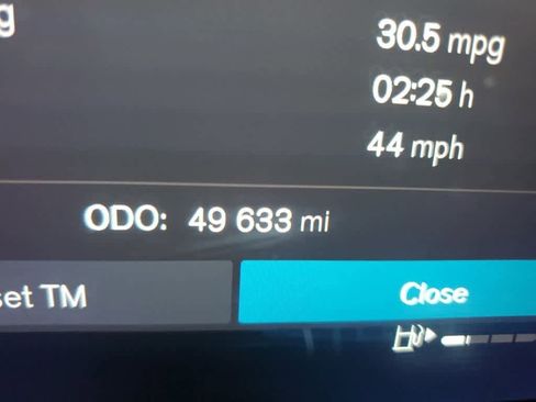 Used 2024 Volvo XC60 B5 Plus image 6