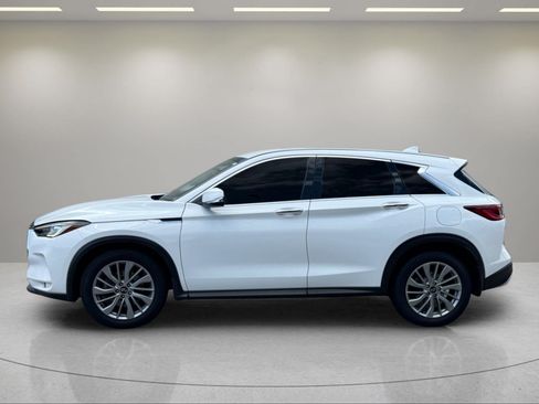 Used 2023 INFINITI QX50 Pure AWD/4WD image 2