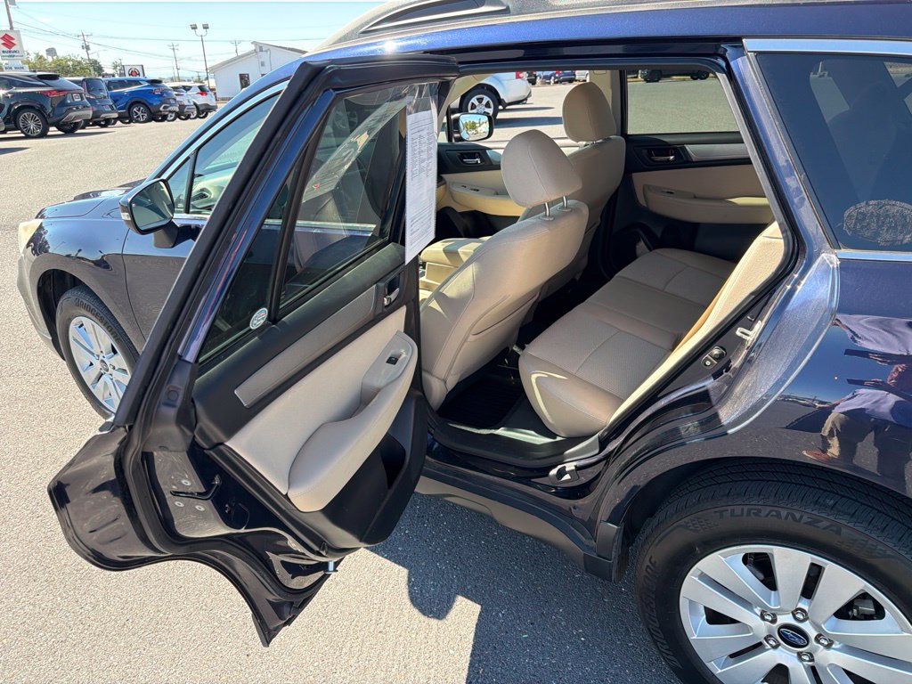 Used 2018 Subaru Outback 2.5i Premium AWD/4WD image 15