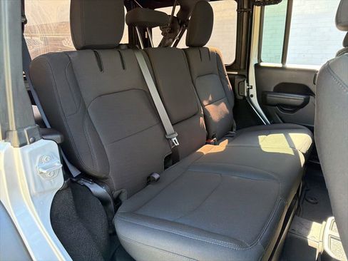 Used 2023 Jeep Wrangler Unlimited w/ Cold Weather Group AWD/4WD image 12