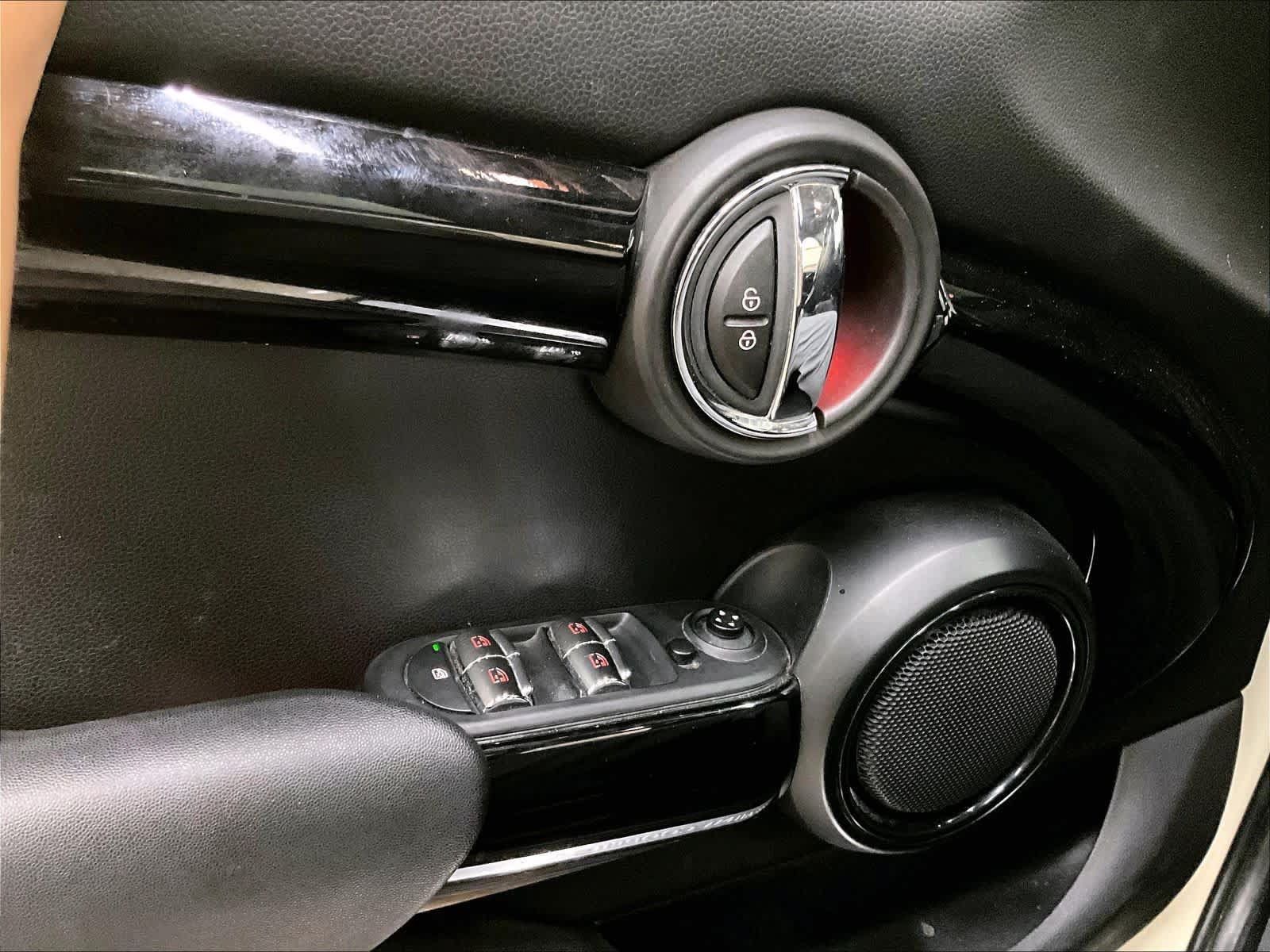 Used 2019 MINI Cooper S FWD image 35