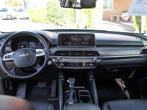 Used 2022 Kia Telluride EX w/ EX Premium Package image 24