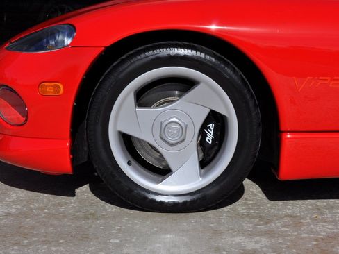Used 1994 Dodge Viper RT/10 image 9