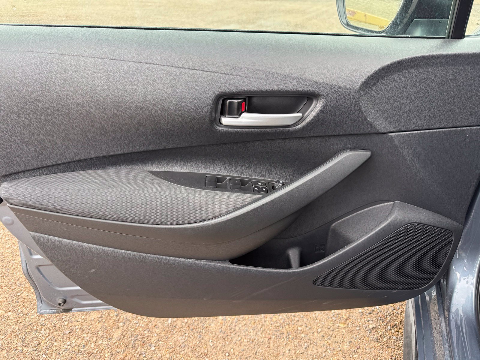 Used 2026 Toyota Corolla SE FWD image 12
