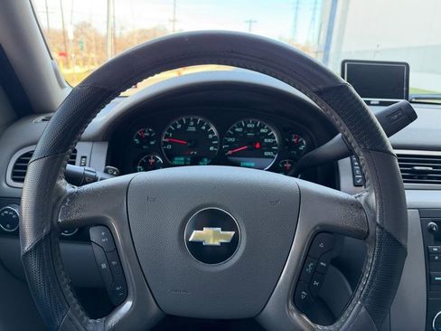 Used 2010 Chevrolet Avalanche LT w/ Suspension Package, Off-Road image 39