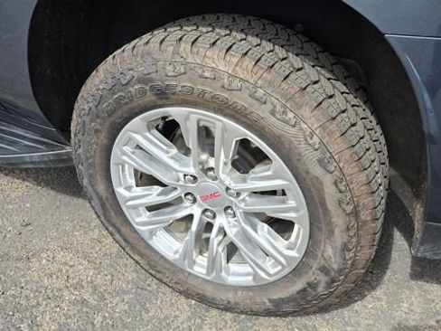 Used 2021 GMC Yukon XL SLT image 7