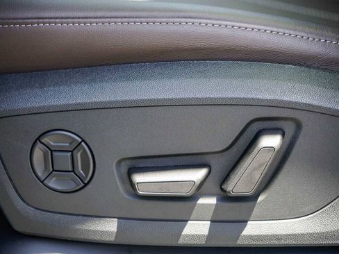 Used 2025 Audi A6 e-tron Premium w/ Convenience Package AWD/4WD image 20