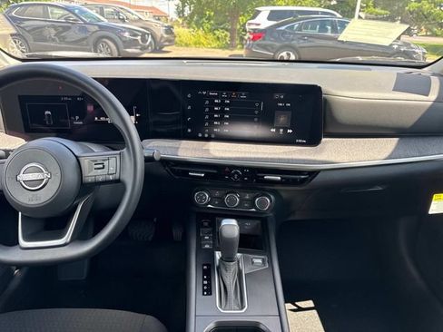 New 2026 Nissan Kicks S FWD image 20