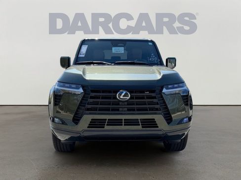 New 2026 Lexus GX 550 image 2