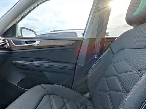 New 2026 Volkswagen Atlas SE FWD image 27