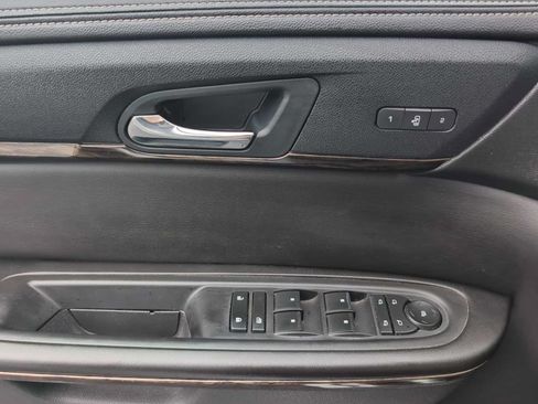 Used 2016 GMC Acadia Denali AWD/4WD image 23