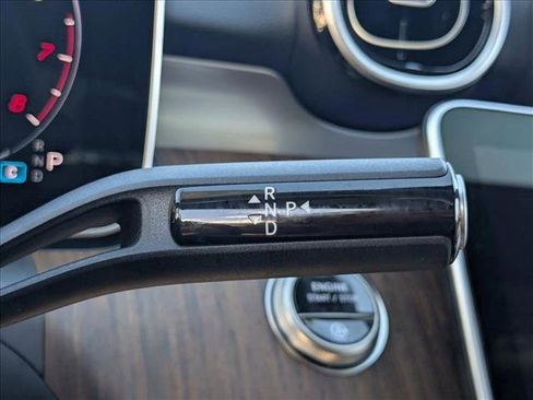 Used 2025 Mercedes-Benz C 300 Sedan image 12