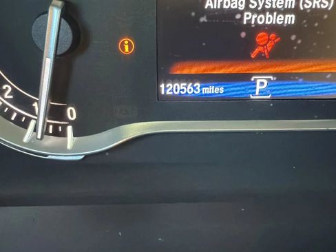 Used 2018 Honda Pilot LX image 17