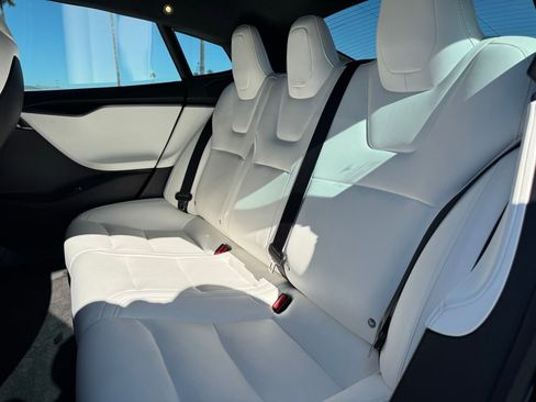 Used 2021 Tesla Model S Performance image 4