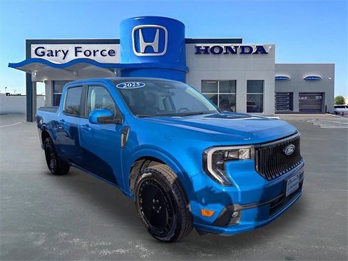 Used 2025 Ford Maverick Lobo image 1