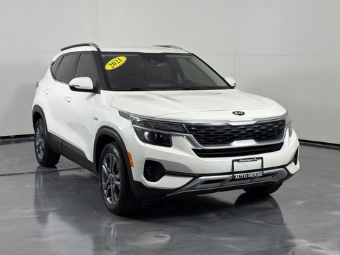 Used 2021 Kia Seltos S AWD/4WD image 3