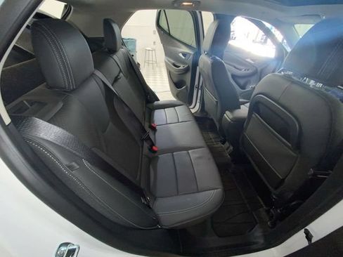 Used 2023 Buick Encore GX Essence w/ Experience Buick Package AWD/4WD image 11