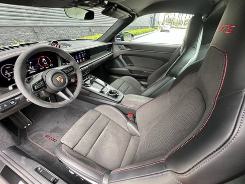 Certified 2026 Porsche 911 Targa 4 GTS AWD/4WD image 4