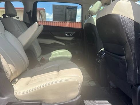 Used 2022 Subaru Ascent Limited w/ Technology Package AWD/4WD image 15