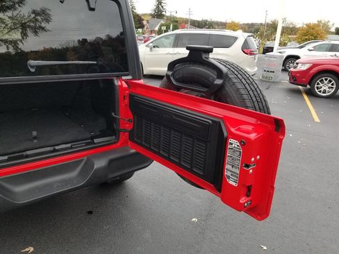 Certified 2022 Jeep Wrangler Unlimited Sport image 16