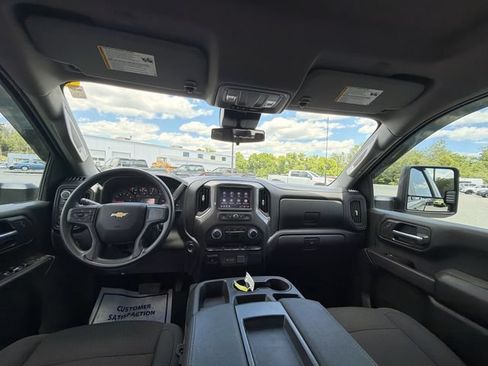 Used 2025 Chevrolet Silverado 2500 Custom AWD/4WD image 21