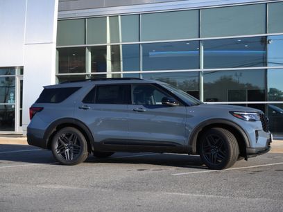 New 2026 Ford Explorer ST-Line w/ ST-Line Street Pack