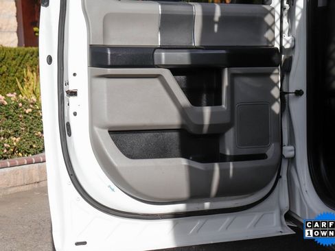 Used 2018 Ford F550 4x4 Crew Cab Super Duty image 35