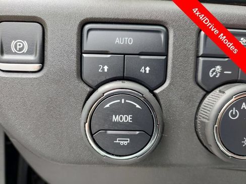 Used 2024 Chevrolet Silverado 1500 LT AWD/4WD image 14