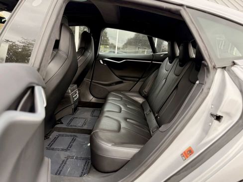 Used 2017 Tesla Model S 90D image 19