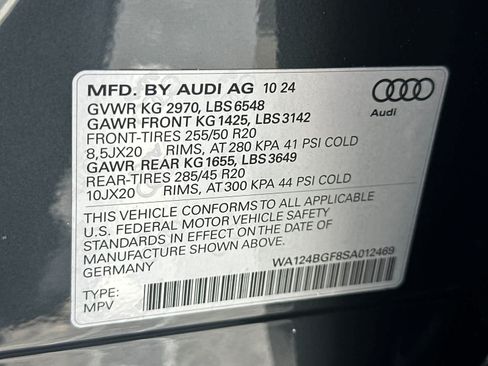 Used 2025 Audi Q6 e-tron Premium Plus w/ Premium Plus AWD/4WD image 30