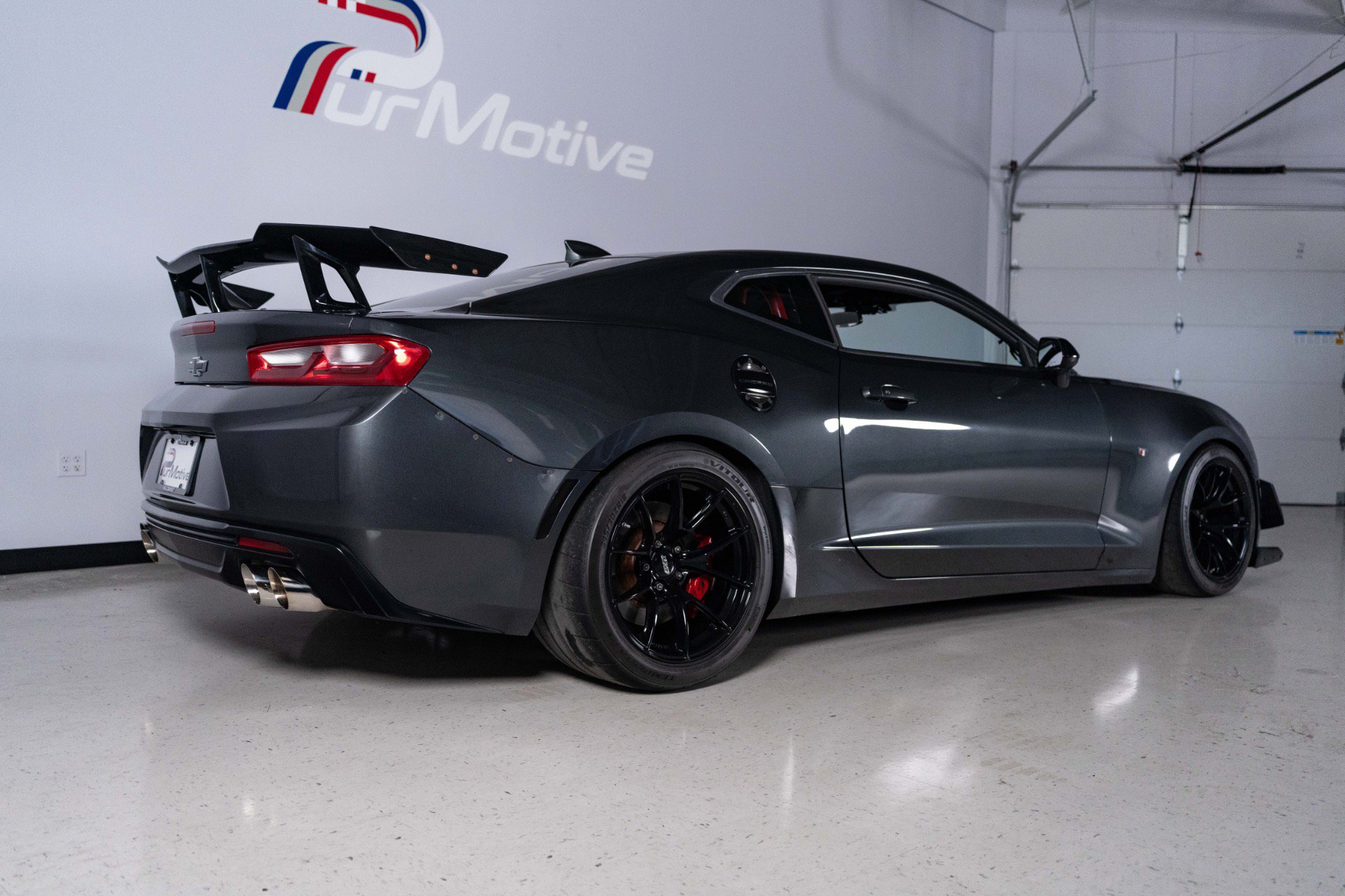 Used 2018 Chevrolet Camaro SS RWD image 22