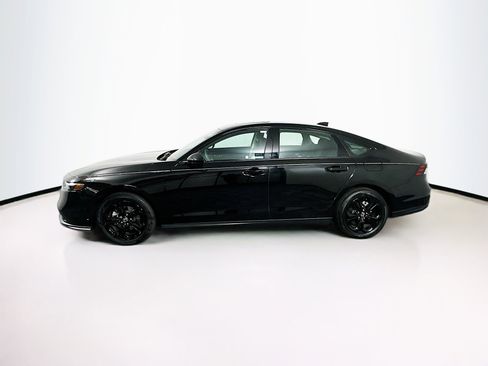 Used 2025 Honda Accord SE image 4