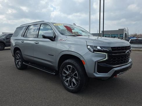 Used 2024 Chevrolet Tahoe Z71 w/ Luxury Package image 7