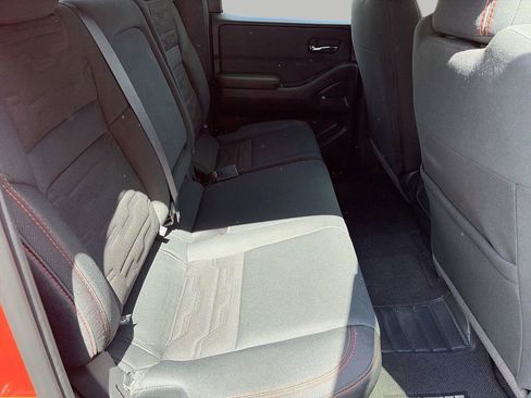 Used 2025 Nissan Frontier PRO-4X AWD/4WD image 13