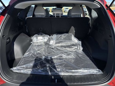 New 2026 Hyundai Tucson Blue SE image 11