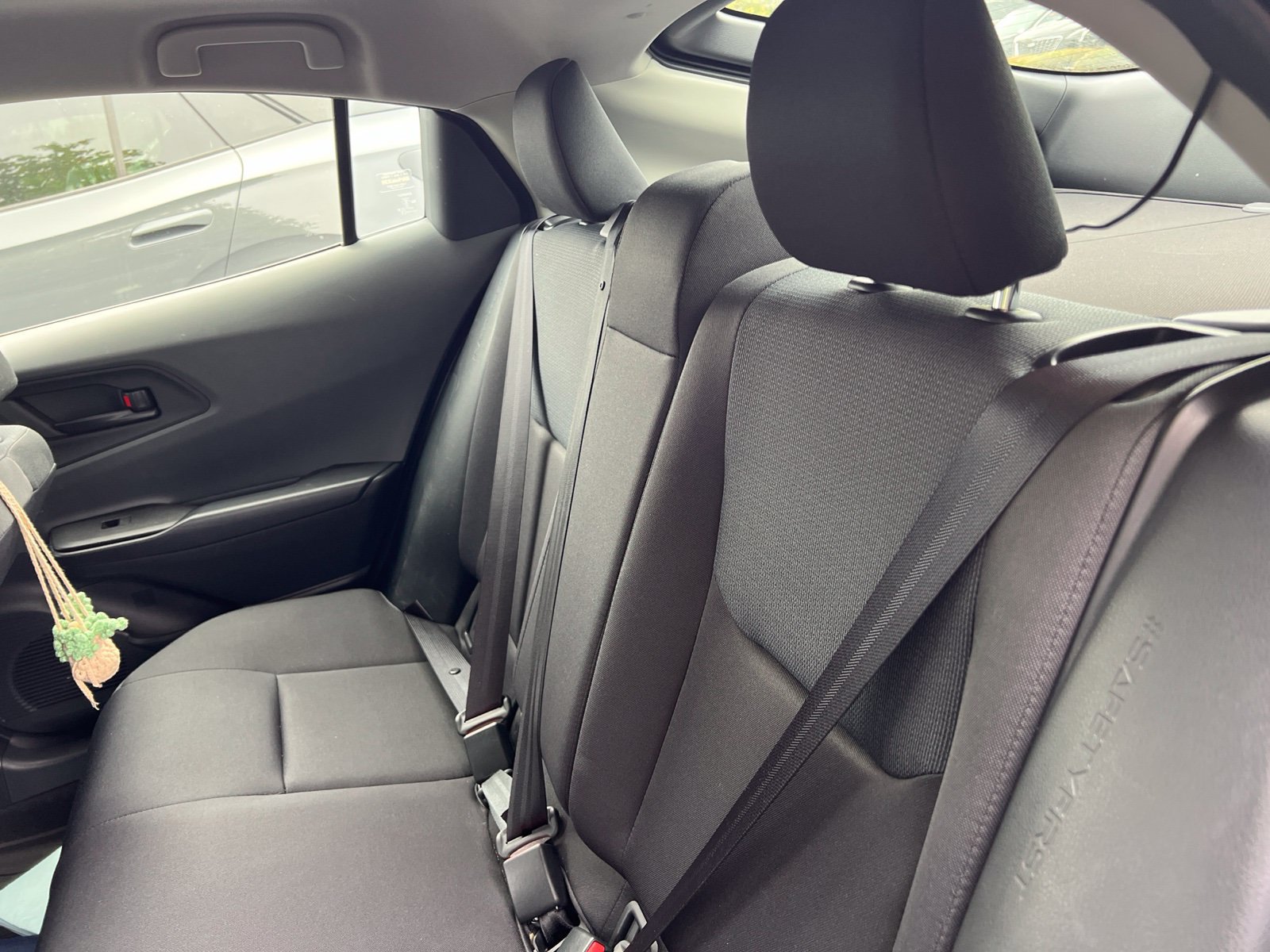 Used 2024 Toyota Prius LE AWD/4WD image 11