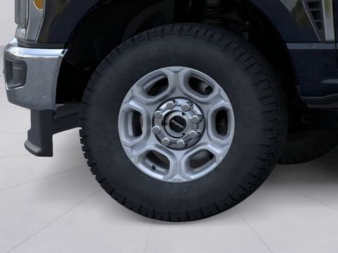New 2026 Ford F250 XLT w/ FX4 Off-Road Package AWD/4WD image 19