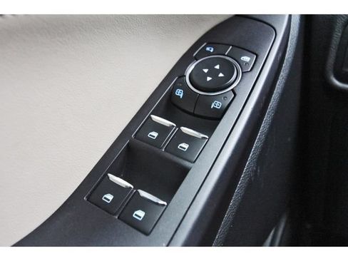 Used 2020 Ford Explorer Limited RWD image 20