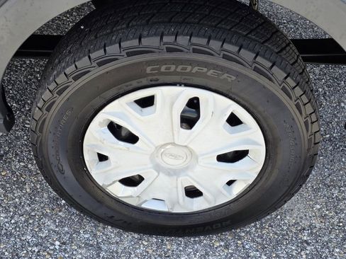 Used 2017 Ford Transit 150 130 Low Roof w/ Exterior Upgrade Package image 27