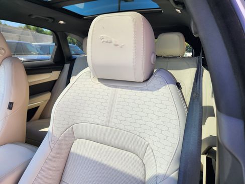 New 2026 Jaguar F-PACE R-Dynamic S AWD/4WD image 9