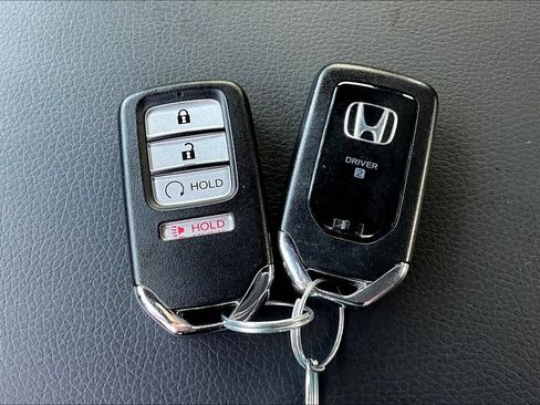 Used 2025 Honda Ridgeline Black Edition image 10